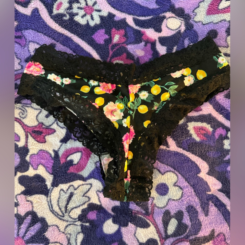 NWT Victoria’s Secret Cheeky Floral + Lemon Lace Trim Panties
